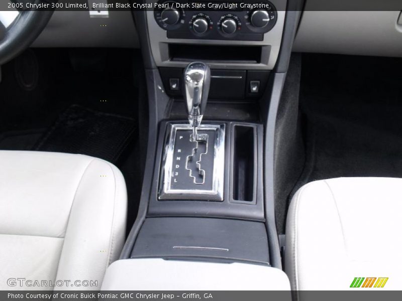Brilliant Black Crystal Pearl / Dark Slate Gray/Light Graystone 2005 Chrysler 300 Limited
