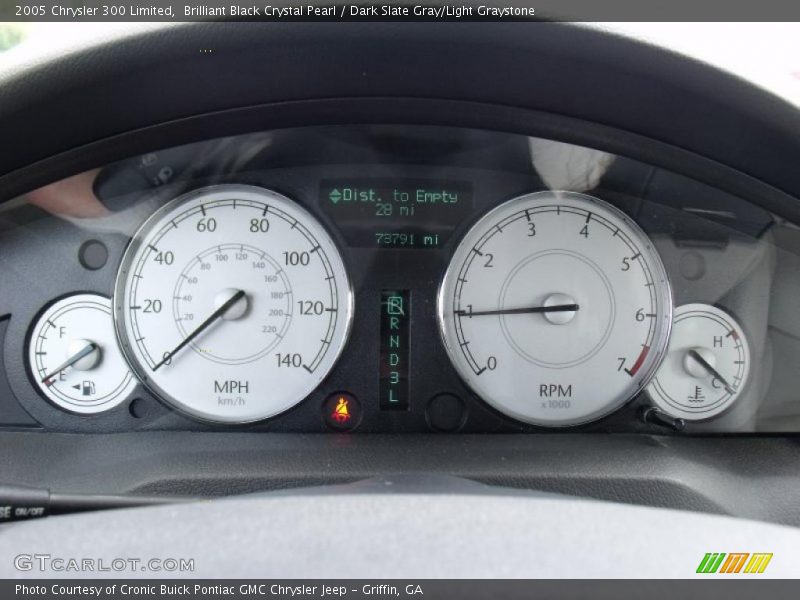 Brilliant Black Crystal Pearl / Dark Slate Gray/Light Graystone 2005 Chrysler 300 Limited