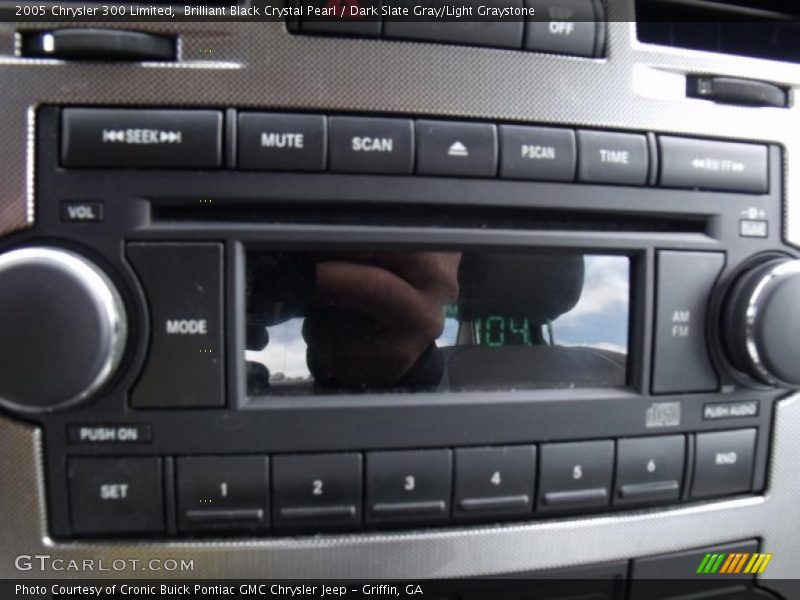 Brilliant Black Crystal Pearl / Dark Slate Gray/Light Graystone 2005 Chrysler 300 Limited