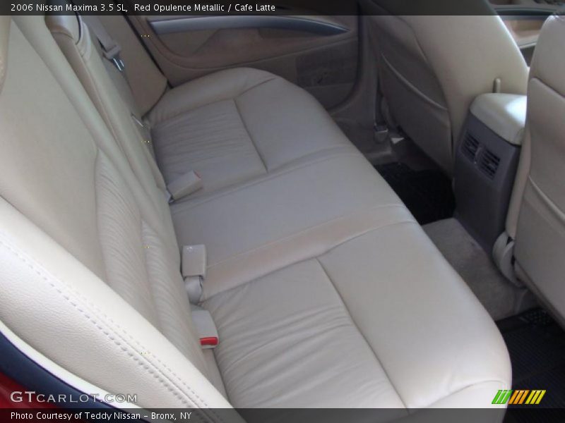 Red Opulence Metallic / Cafe Latte 2006 Nissan Maxima 3.5 SL