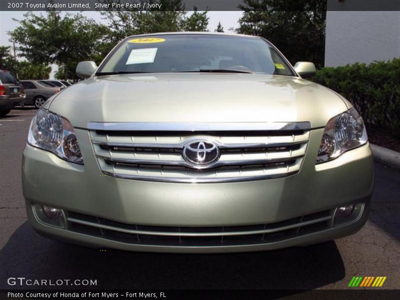 Silver Pine Pearl / Ivory 2007 Toyota Avalon Limited