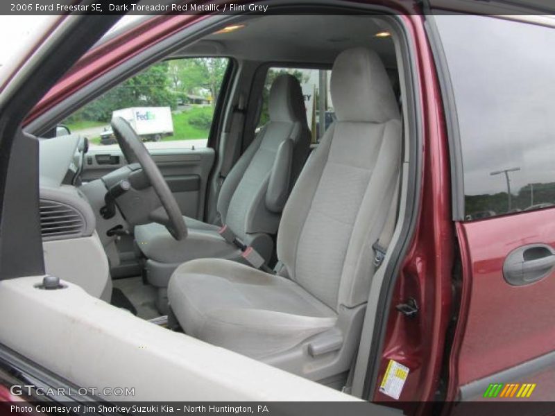 Dark Toreador Red Metallic / Flint Grey 2006 Ford Freestar SE