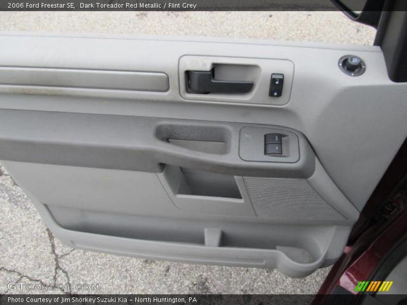 Dark Toreador Red Metallic / Flint Grey 2006 Ford Freestar SE