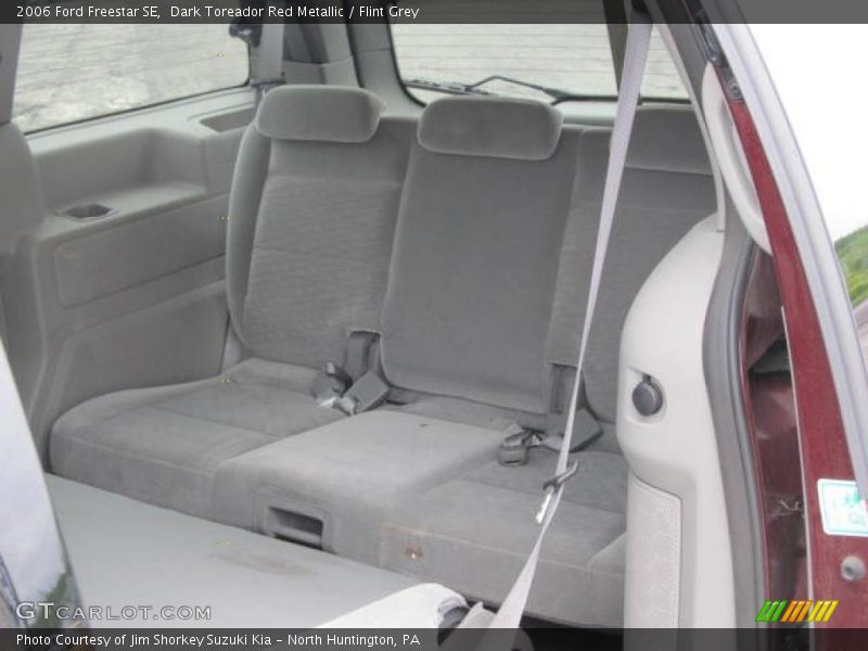 Dark Toreador Red Metallic / Flint Grey 2006 Ford Freestar SE
