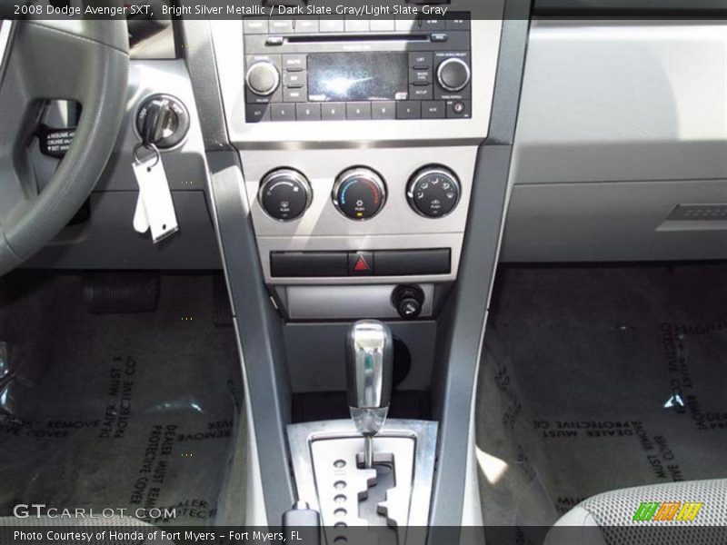 Bright Silver Metallic / Dark Slate Gray/Light Slate Gray 2008 Dodge Avenger SXT
