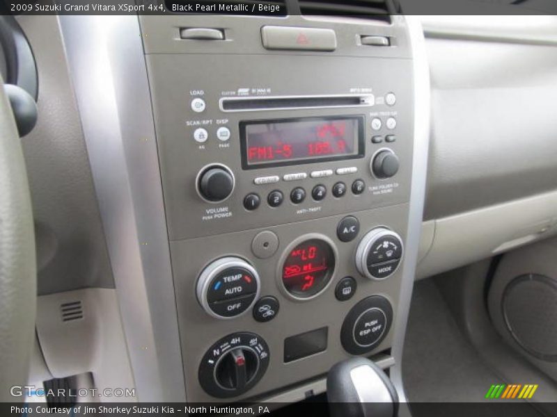 Controls of 2009 Grand Vitara XSport 4x4