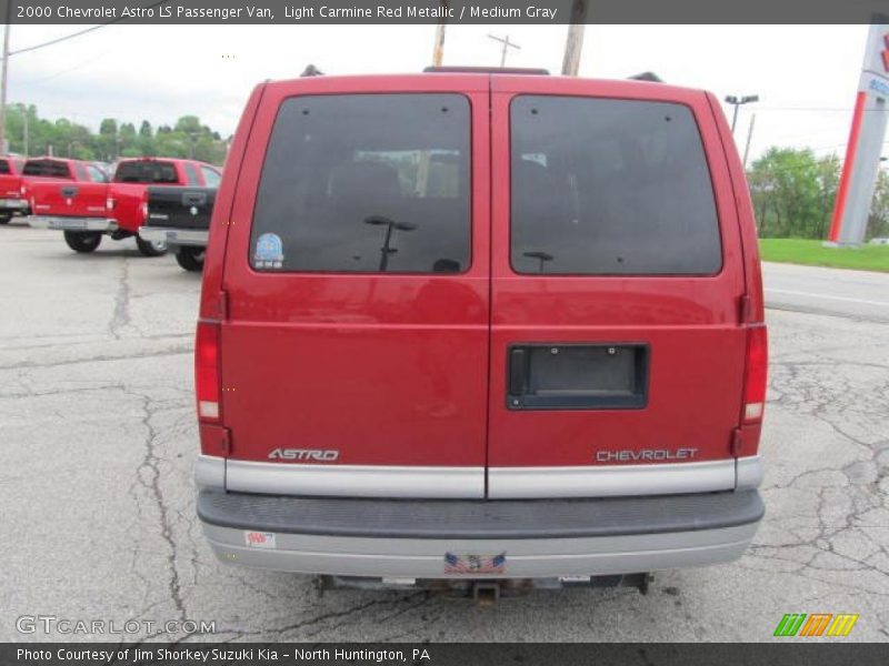 Light Carmine Red Metallic / Medium Gray 2000 Chevrolet Astro LS Passenger Van