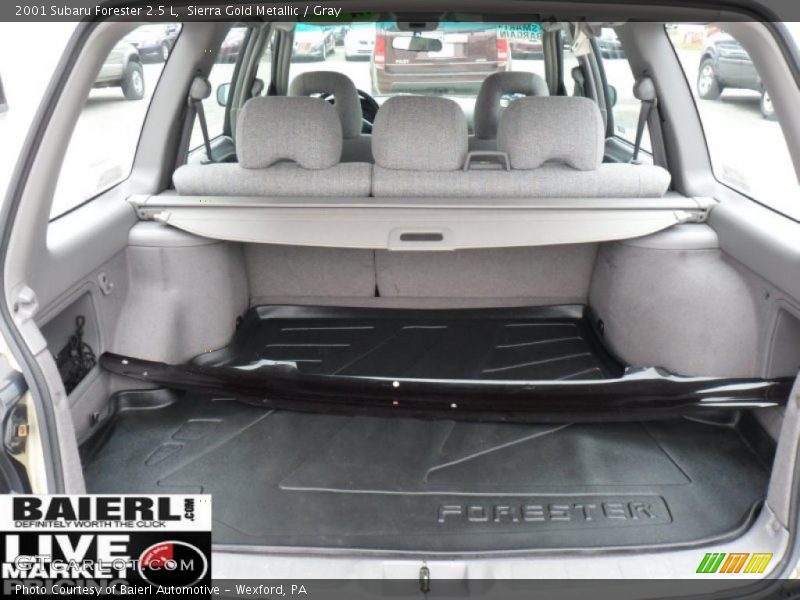 Sierra Gold Metallic / Gray 2001 Subaru Forester 2.5 L