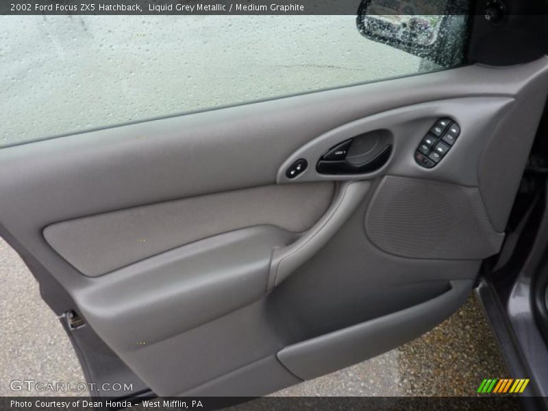 Liquid Grey Metallic / Medium Graphite 2002 Ford Focus ZX5 Hatchback