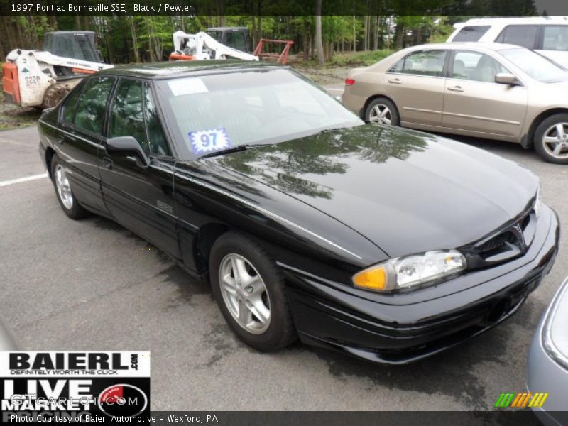 Black / Pewter 1997 Pontiac Bonneville SSE