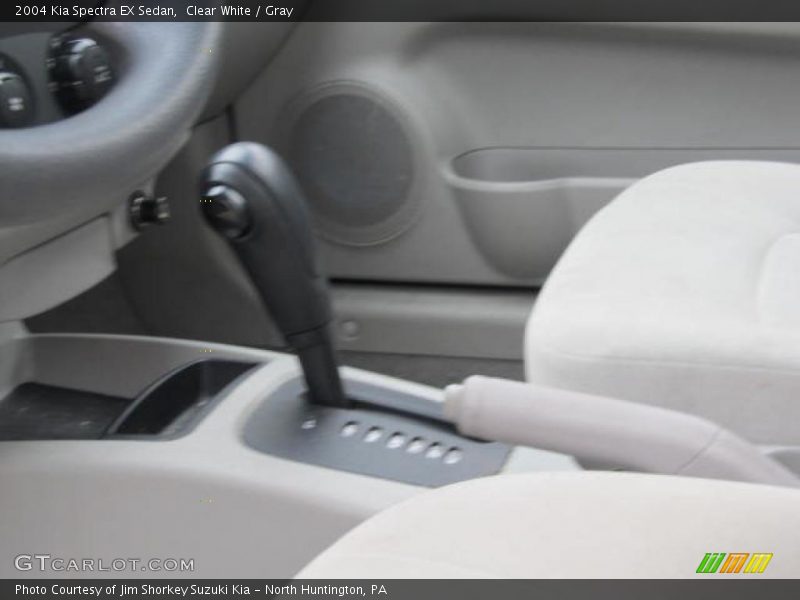 Clear White / Gray 2004 Kia Spectra EX Sedan