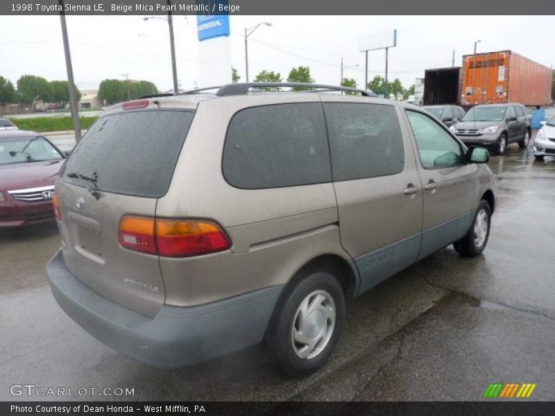 Beige Mica Pearl Metallic / Beige 1998 Toyota Sienna LE