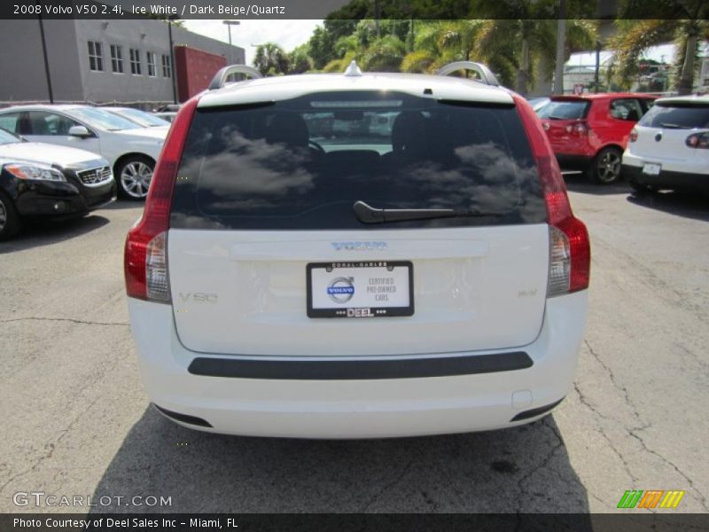 Ice White / Dark Beige/Quartz 2008 Volvo V50 2.4i