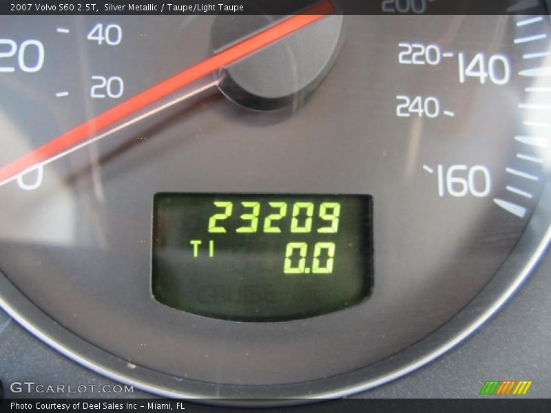 Silver Metallic / Taupe/Light Taupe 2007 Volvo S60 2.5T