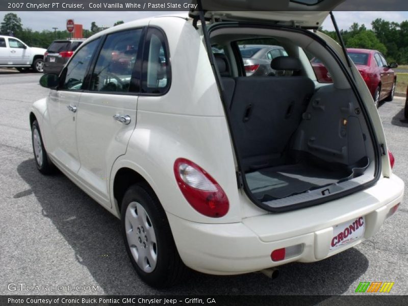 Cool Vanilla White / Pastel Slate Gray 2007 Chrysler PT Cruiser