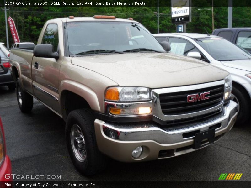 Sand Beige Metallic / Pewter 2004 GMC Sierra 2500HD SLE Regular Cab 4x4