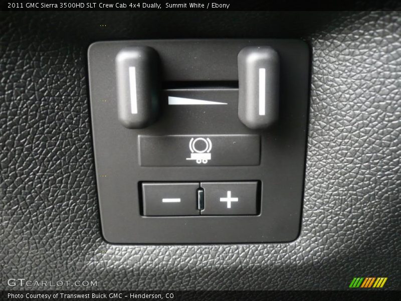 Summit White / Ebony 2011 GMC Sierra 3500HD SLT Crew Cab 4x4 Dually
