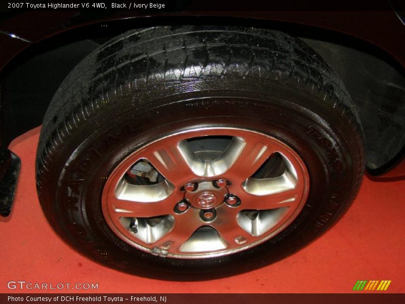 Black / Ivory Beige 2007 Toyota Highlander V6 4WD