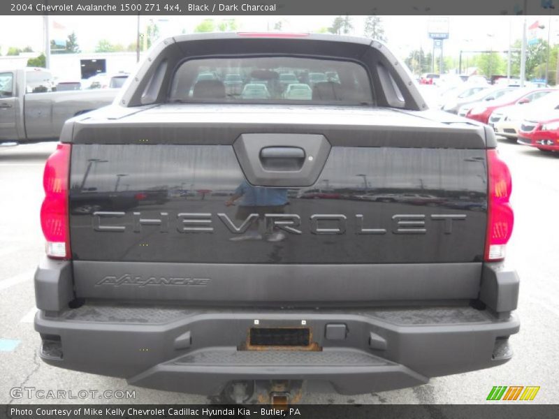 Black / Dark Charcoal 2004 Chevrolet Avalanche 1500 Z71 4x4