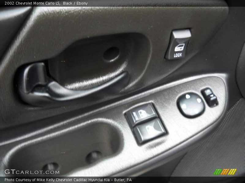 Black / Ebony 2002 Chevrolet Monte Carlo LS