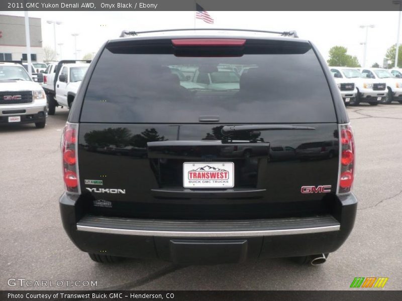 Onyx Black / Ebony 2011 GMC Yukon Denali AWD