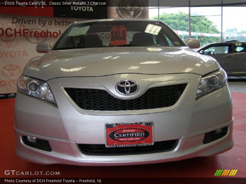 Classic Silver Metallic / Charcoal 2009 Toyota Camry SE
