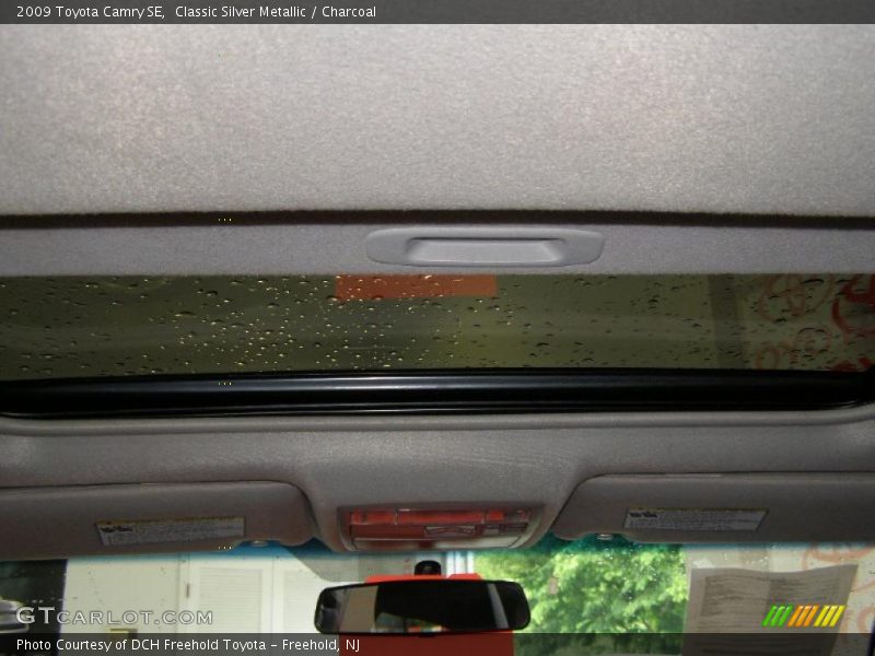 Classic Silver Metallic / Charcoal 2009 Toyota Camry SE