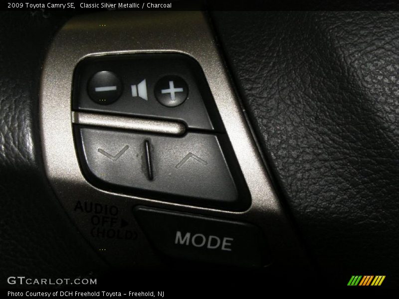 Classic Silver Metallic / Charcoal 2009 Toyota Camry SE