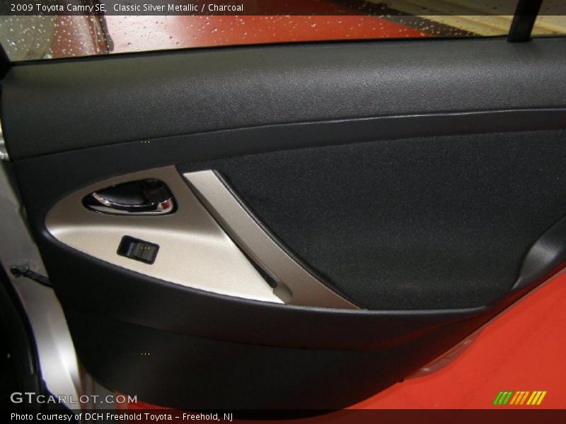 Classic Silver Metallic / Charcoal 2009 Toyota Camry SE