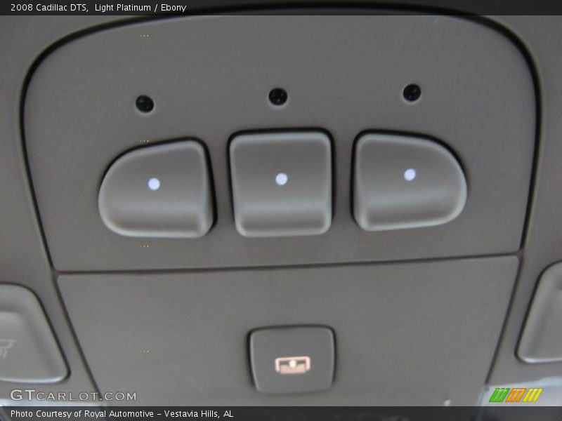 Light Platinum / Ebony 2008 Cadillac DTS