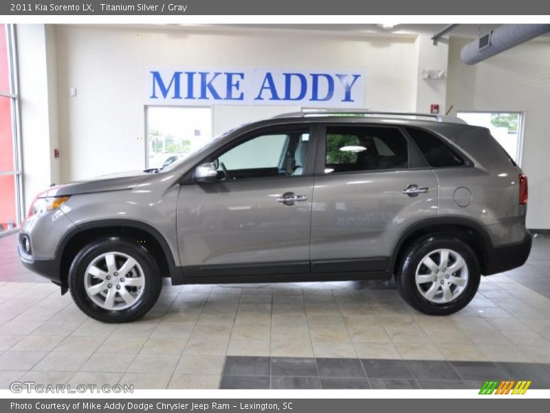 Titanium Silver / Gray 2011 Kia Sorento LX