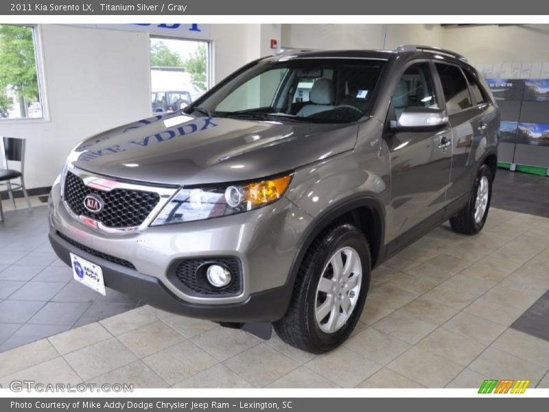 Titanium Silver / Gray 2011 Kia Sorento LX