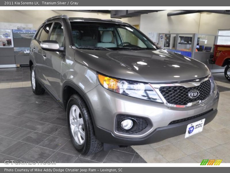 Titanium Silver / Gray 2011 Kia Sorento LX