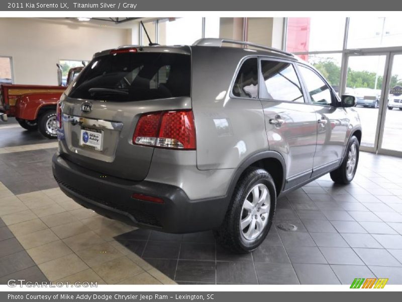 Titanium Silver / Gray 2011 Kia Sorento LX