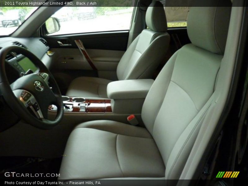 Black / Ash 2011 Toyota Highlander Limited 4WD