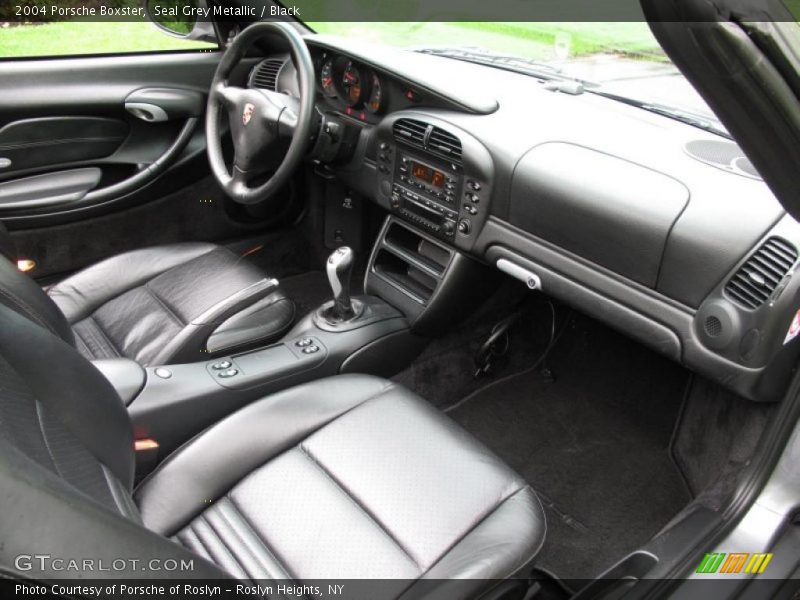 Dashboard of 2004 Boxster 