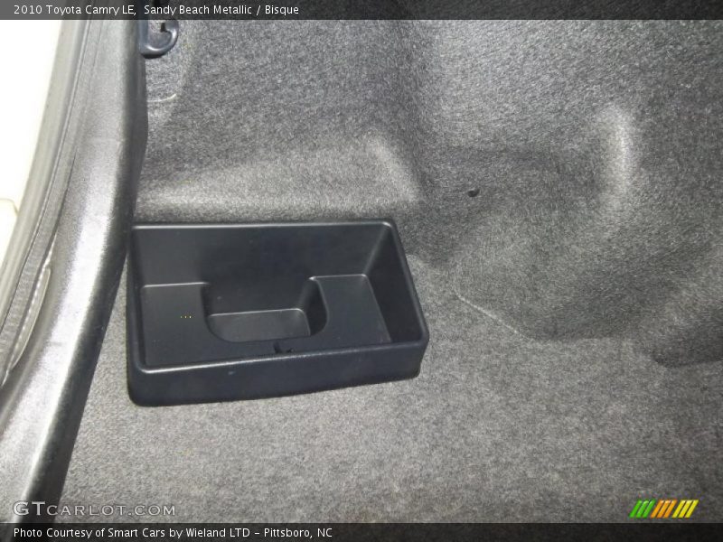 Sandy Beach Metallic / Bisque 2010 Toyota Camry LE