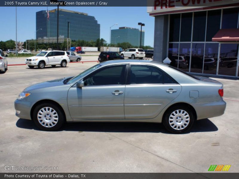 Mineral Green Opalescent / Gray 2005 Toyota Camry XLE