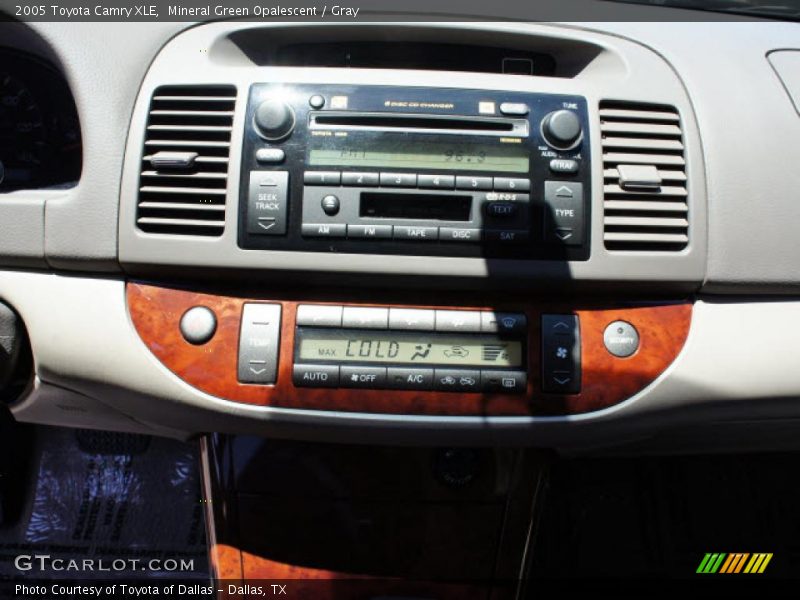 Mineral Green Opalescent / Gray 2005 Toyota Camry XLE