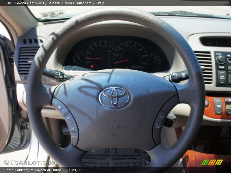 Mineral Green Opalescent / Gray 2005 Toyota Camry XLE