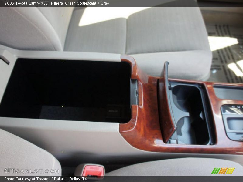 Mineral Green Opalescent / Gray 2005 Toyota Camry XLE