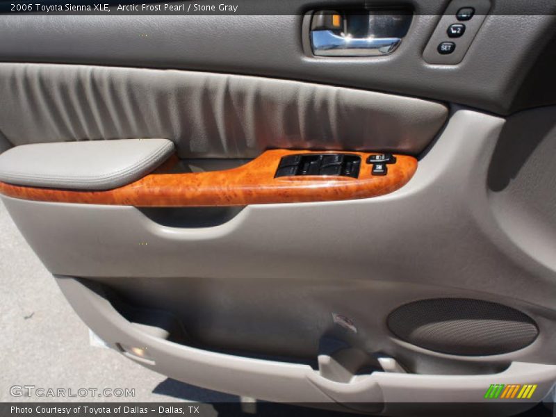 Arctic Frost Pearl / Stone Gray 2006 Toyota Sienna XLE