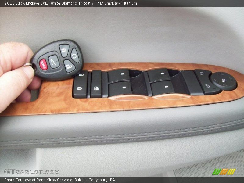 White Diamond Tricoat / Titanium/Dark Titanium 2011 Buick Enclave CXL