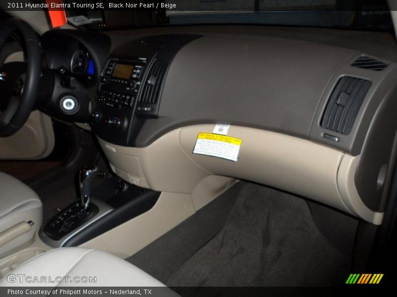 Black Noir Pearl / Beige 2011 Hyundai Elantra Touring SE