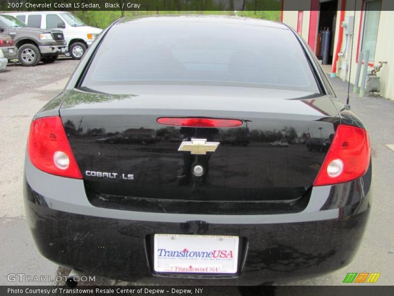 Black / Gray 2007 Chevrolet Cobalt LS Sedan