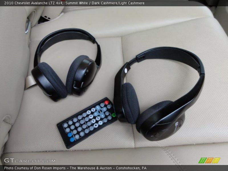 Summit White / Dark Cashmere/Light Cashmere 2010 Chevrolet Avalanche LTZ 4x4