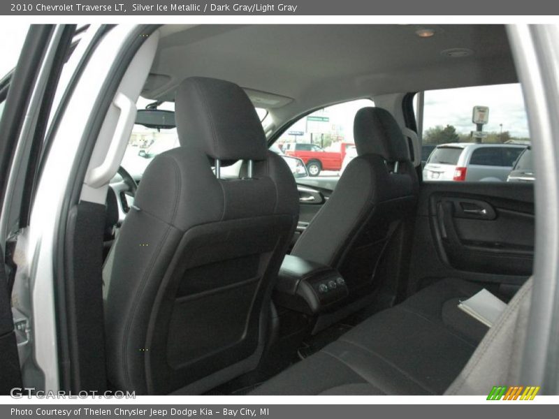 Silver Ice Metallic / Dark Gray/Light Gray 2010 Chevrolet Traverse LT