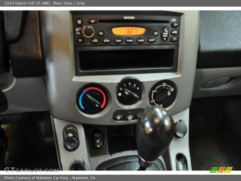 Black Onyx / Gray 2004 Saturn VUE V6 AWD