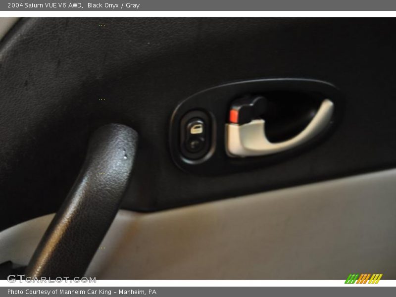Black Onyx / Gray 2004 Saturn VUE V6 AWD
