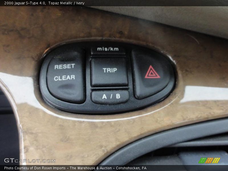 Controls of 2000 S-Type 4.0